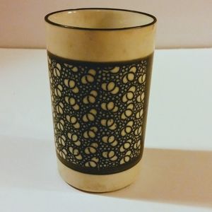 Decorative Ceramic Cup Bathroom Accent Toothbrush